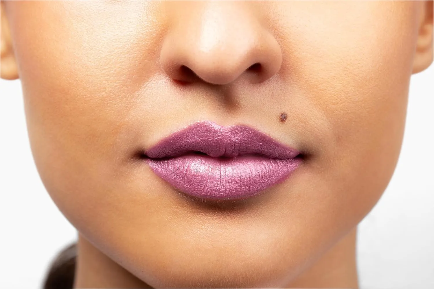 Aromi Cotton Candy Metallic Matte Liquid Lipstick, Frosty, Light Pink Lip Color with Shimmery Finish, Vegan & Cruelty-free, Long-Lasting Lipstick, Handmade (Cotton Candy)