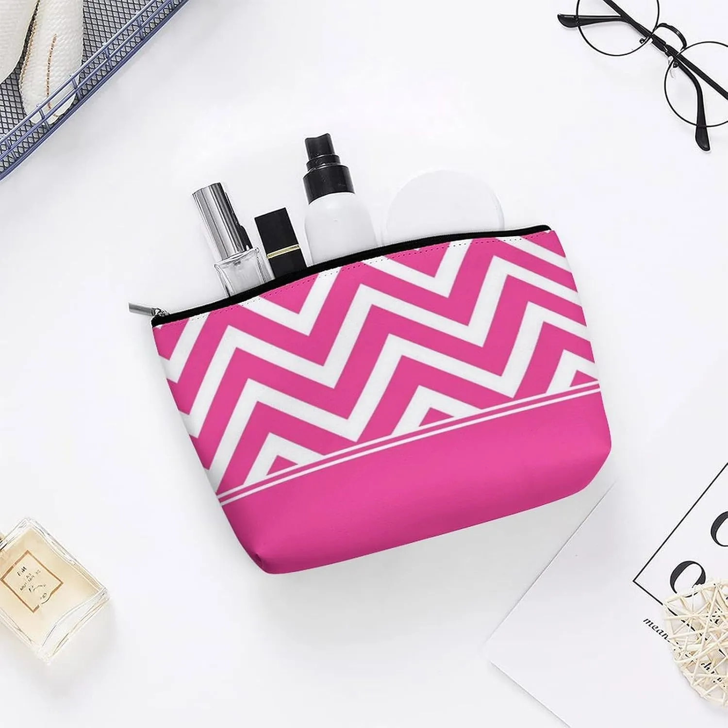 Elegant Makeup Bag, Elegant Pink Chevron Pattern Cosmetic Bag Large Capacity Pouch Portable Organizer for Men & Women