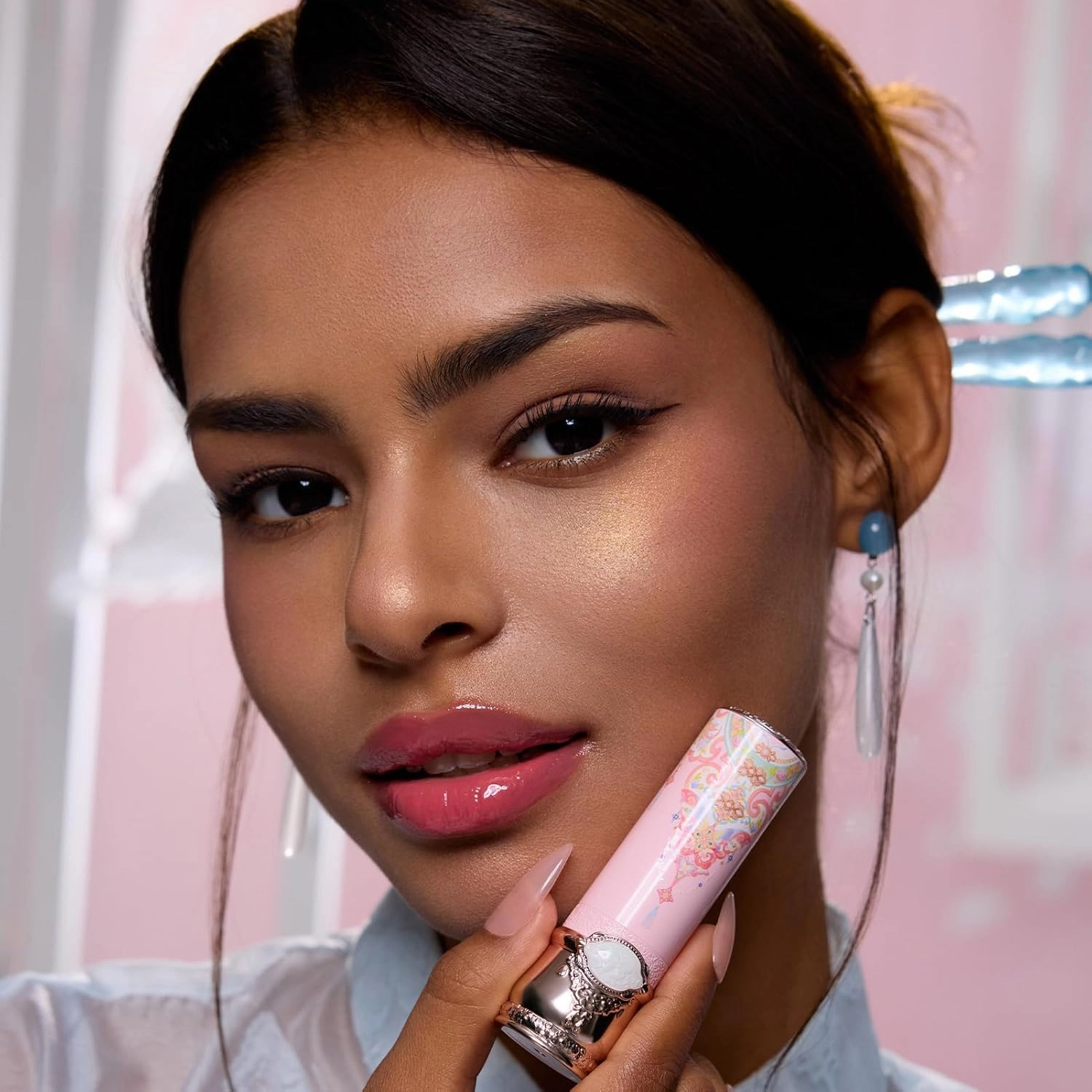 Flower Knows Butterfly Cloud Collar Glossy Lipstick,Hydrating Solid Lip Gloss,Moisturizing Pink Tinted Lip Balm,Long Lasting Lip Gloss in Balm for Girls&Women,Vegan & Cruelty-Free(C05 Peach Blossom)