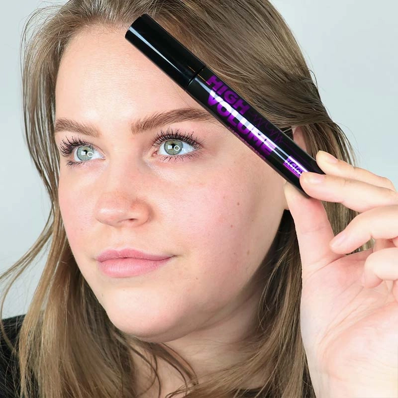 iGlow High Volume Mascara
