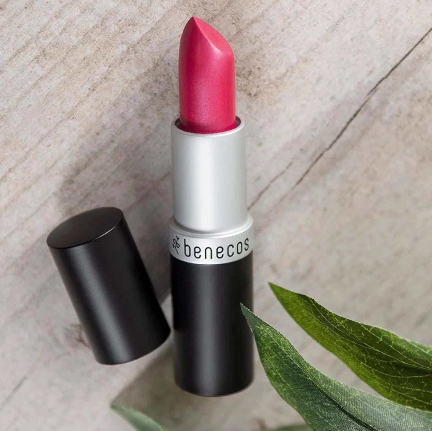 Natural Lipstick: Hot Pink