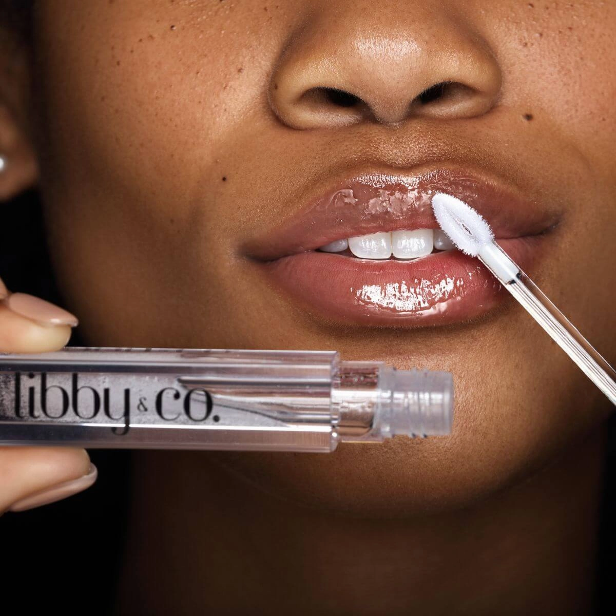 Plumping Lip Gloss (Clear Pout)