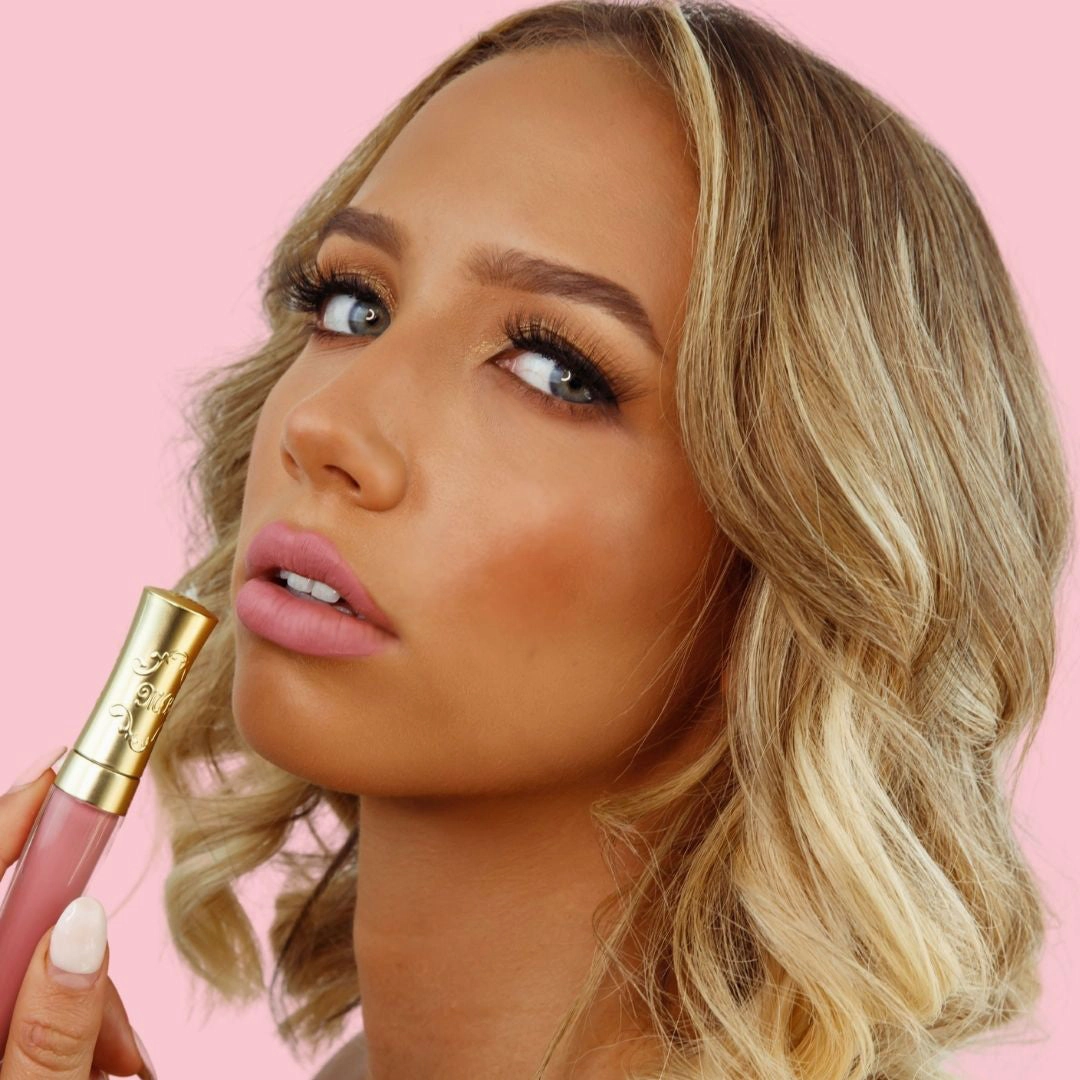 XOXO Velvet Kiss Liquid Lipstick